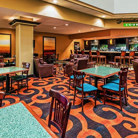 Holiday Inn Springdale-Fayetteville Area By Ihg Exterior photo
