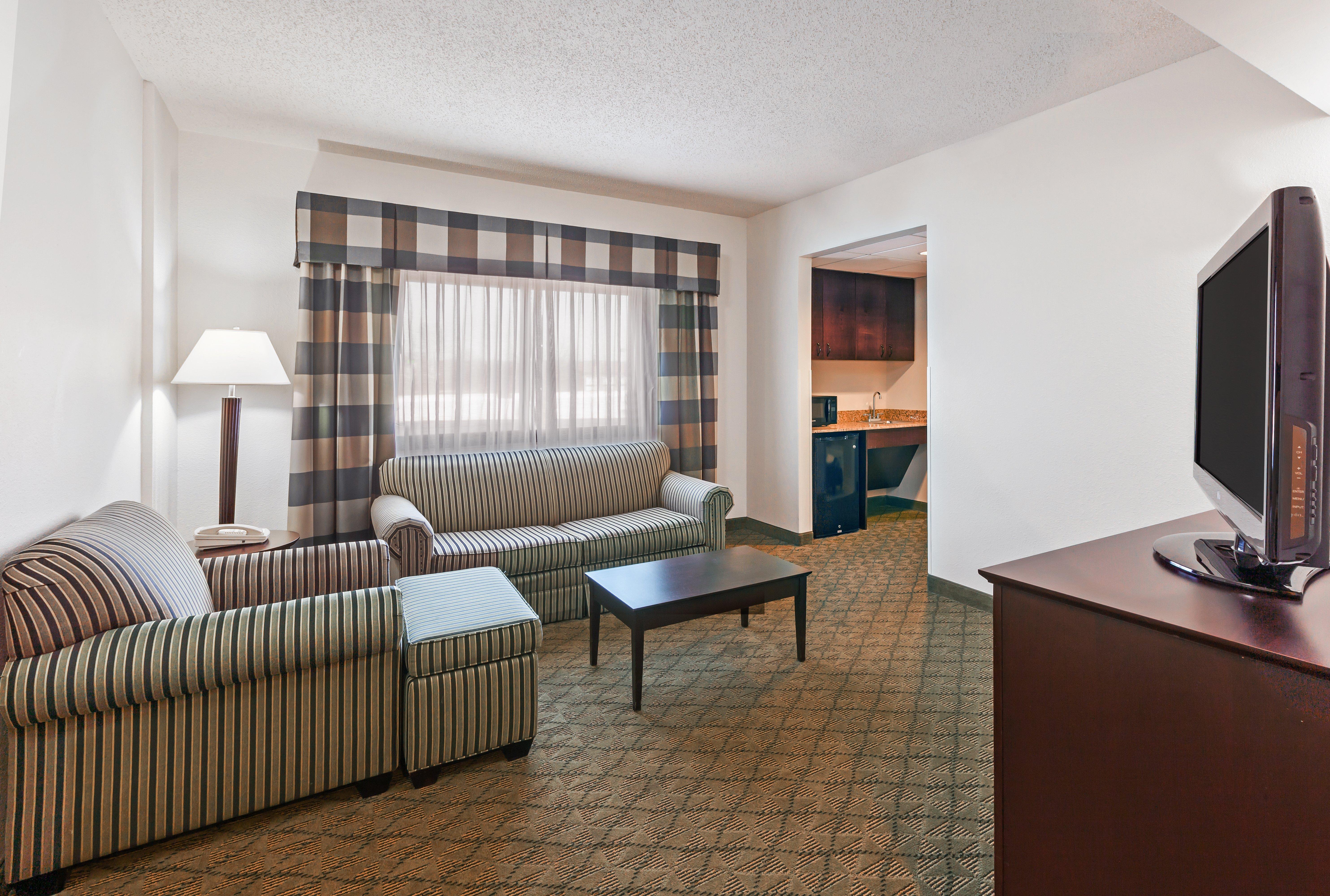 Holiday Inn Springdale-Fayetteville Area By Ihg Exterior photo
