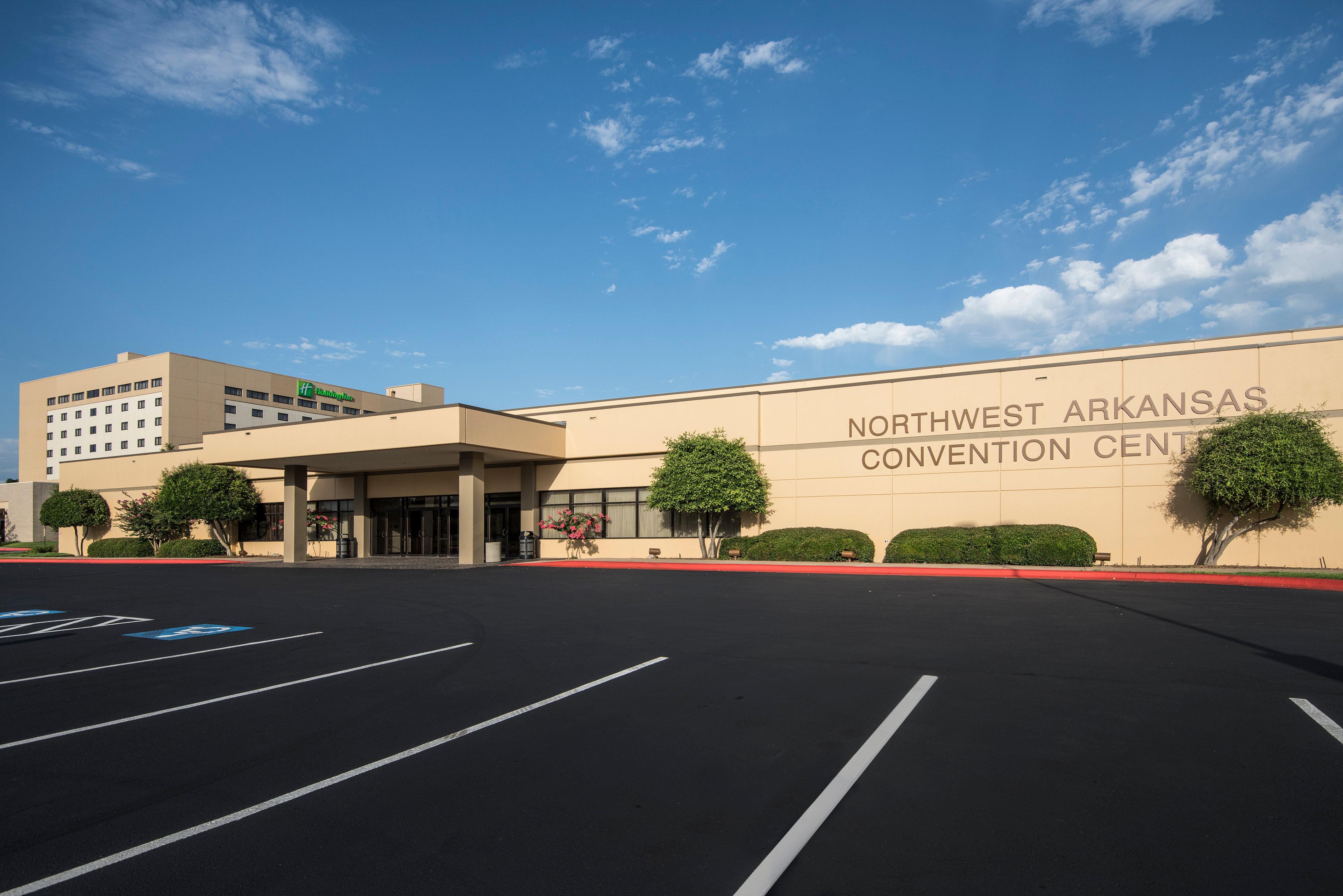 Holiday Inn Springdale-Fayetteville Area By Ihg Exterior photo
