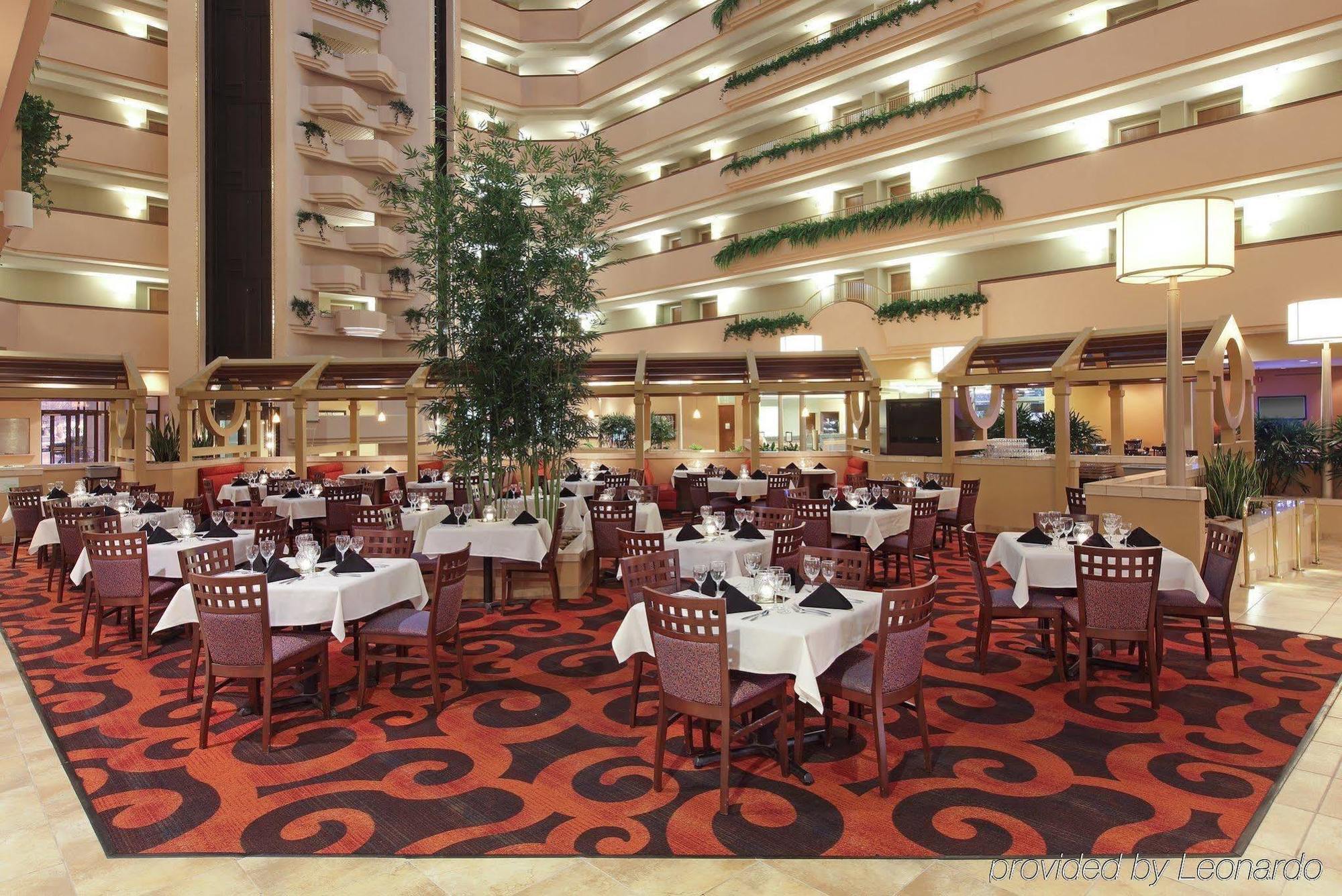 Holiday Inn Springdale-Fayetteville Area By Ihg Exterior photo